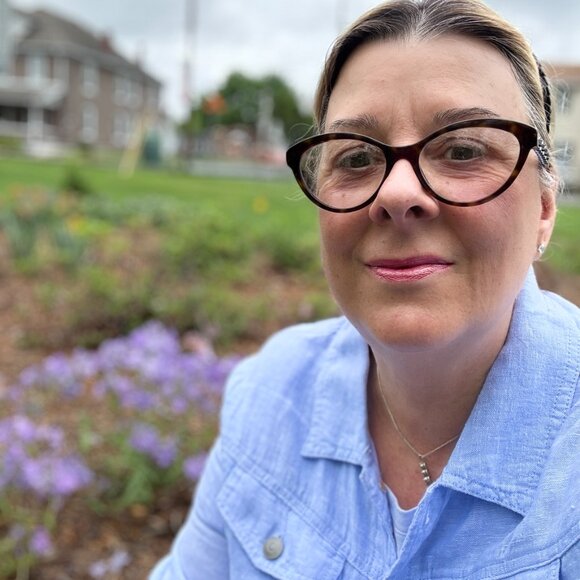 Meet your Posher, Maria - Picture 3 of 5